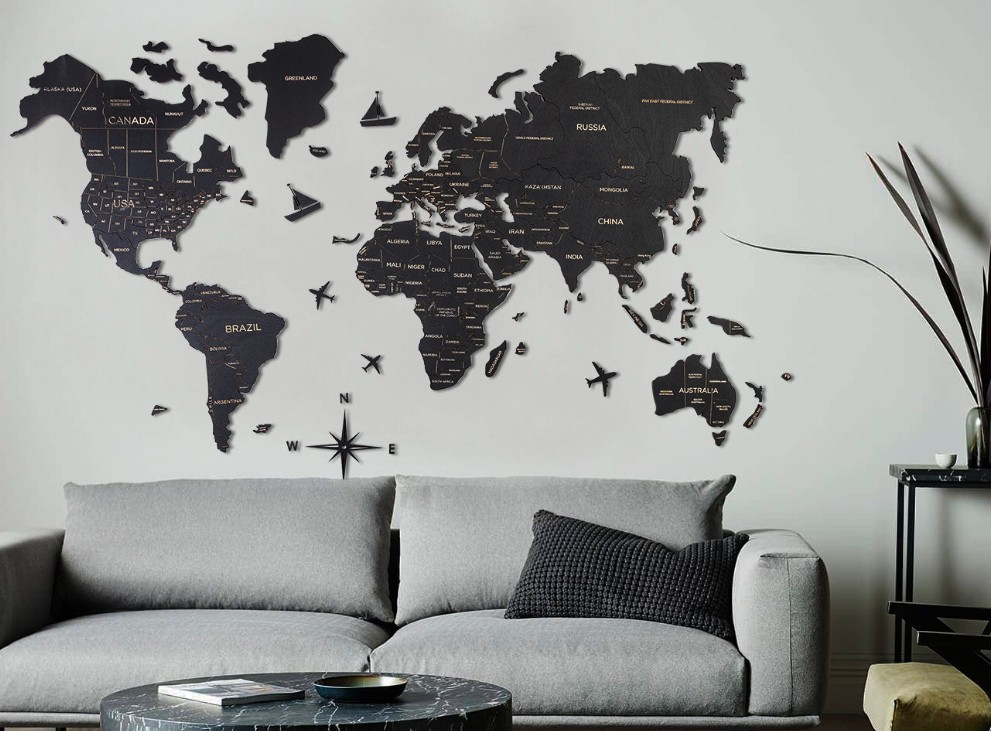 drevena mapa sveta na stenu farba cierna