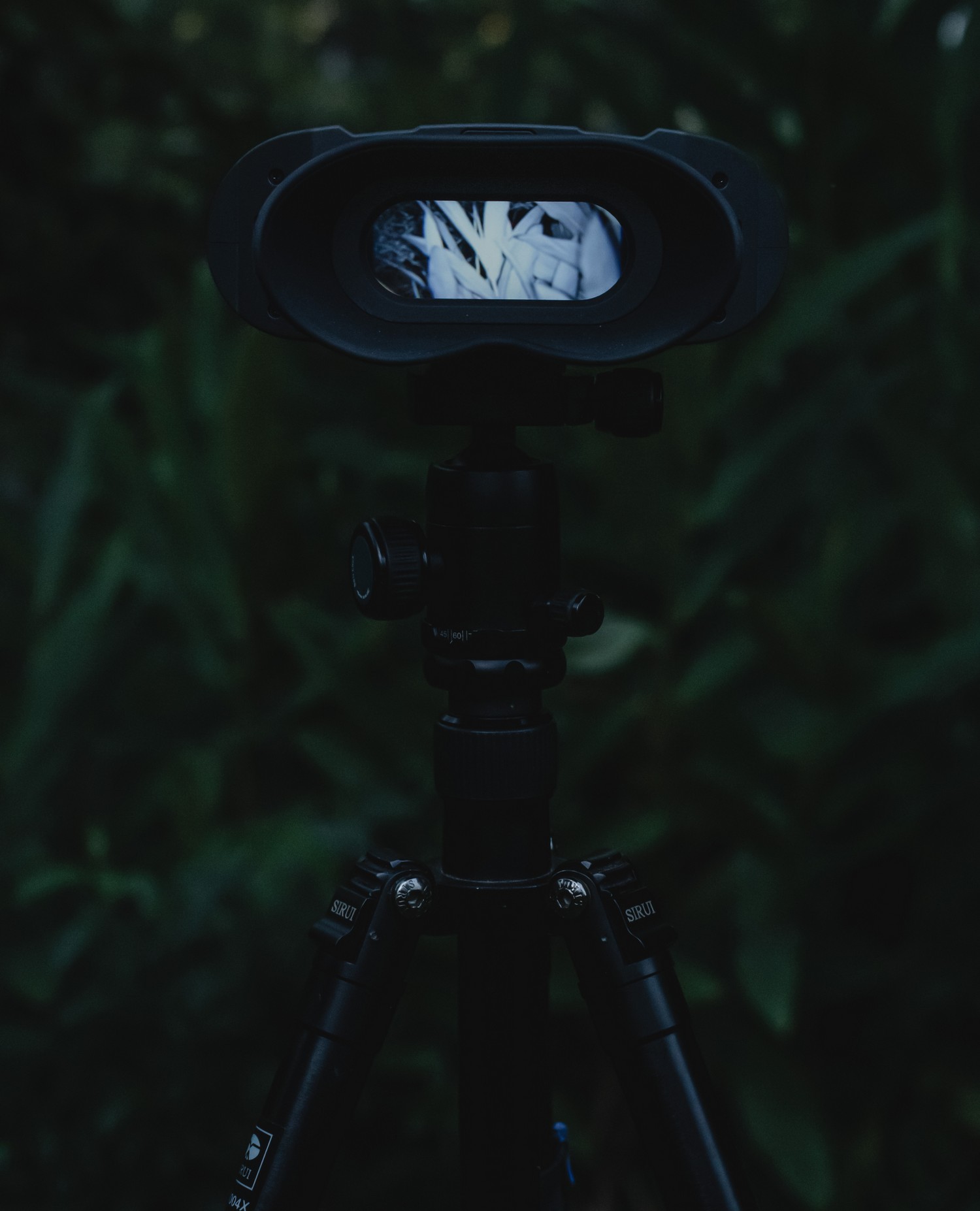 nocne videnie NVB 200 - Auto prepínanie denný a nočný duálny režim
