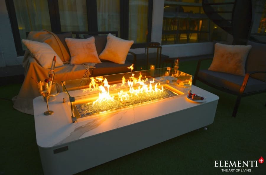 zahradne prenosne ohnisko ako stol biely mramorovy luxusny