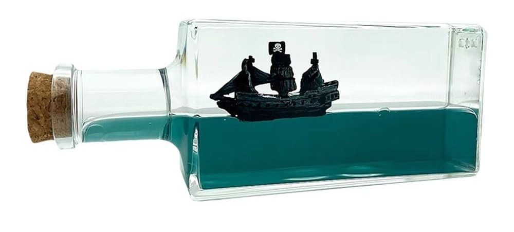 loď v sklenenej fľaške