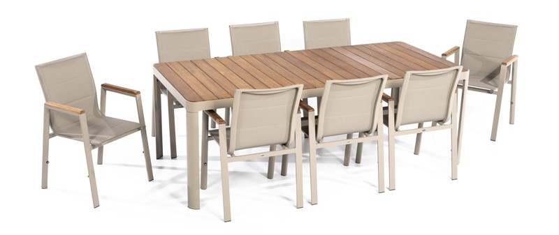Veľký stol do záhrady jedálenský so stoličkami v luxusnom prevedení.