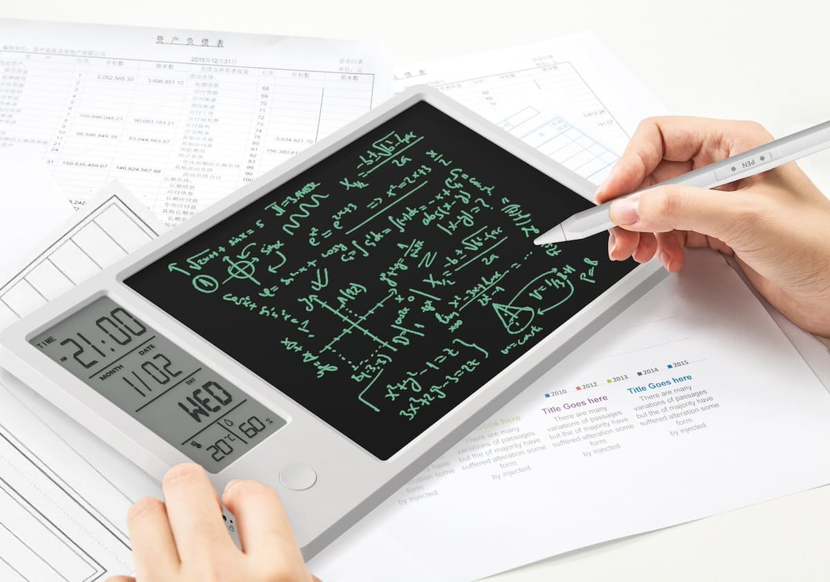 smart tabula na pisanie a kalendár digitálny