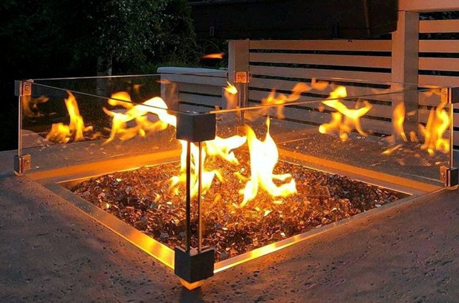  Exteriérový stôl s plynovým ohniskom zahradne ohnisko