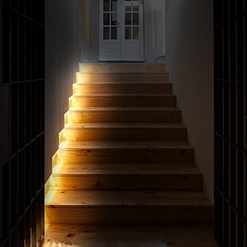 schodiskove LED svetlo so senzorom 