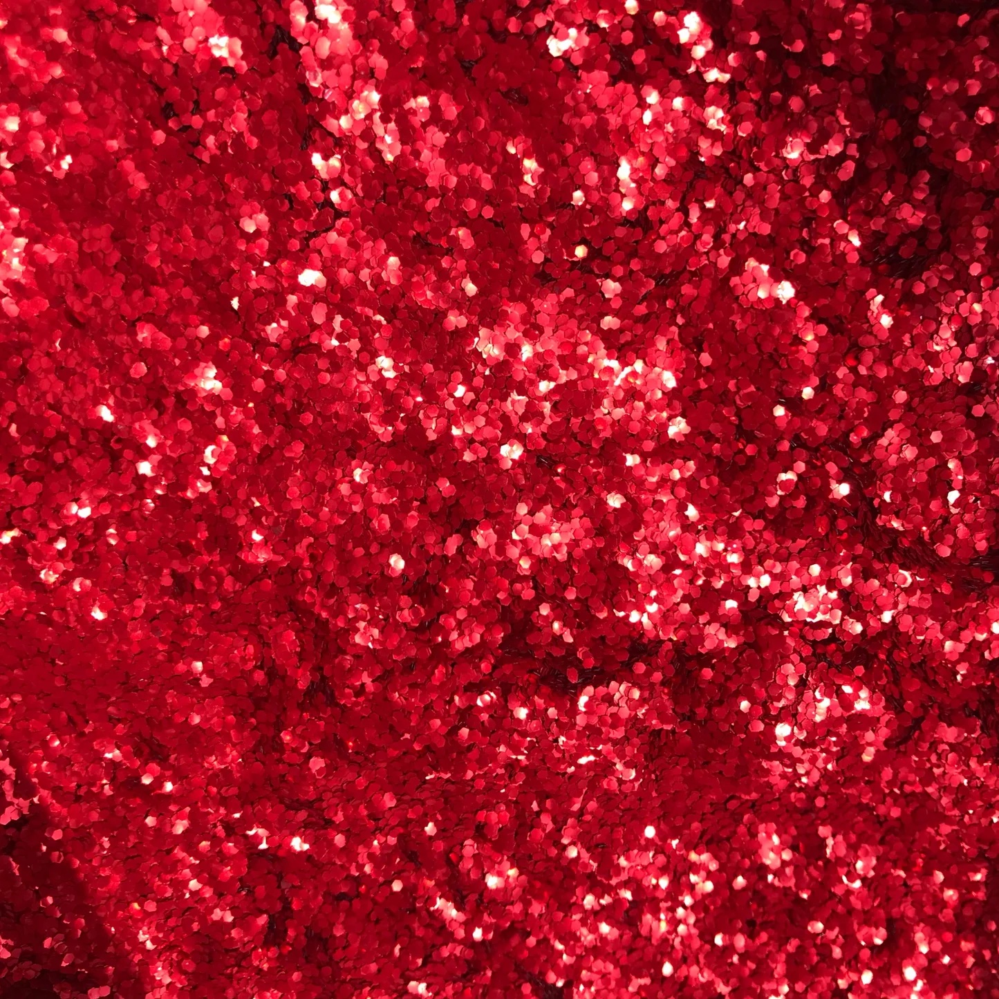 červený glitter ozdoby na telo vlasy leskle